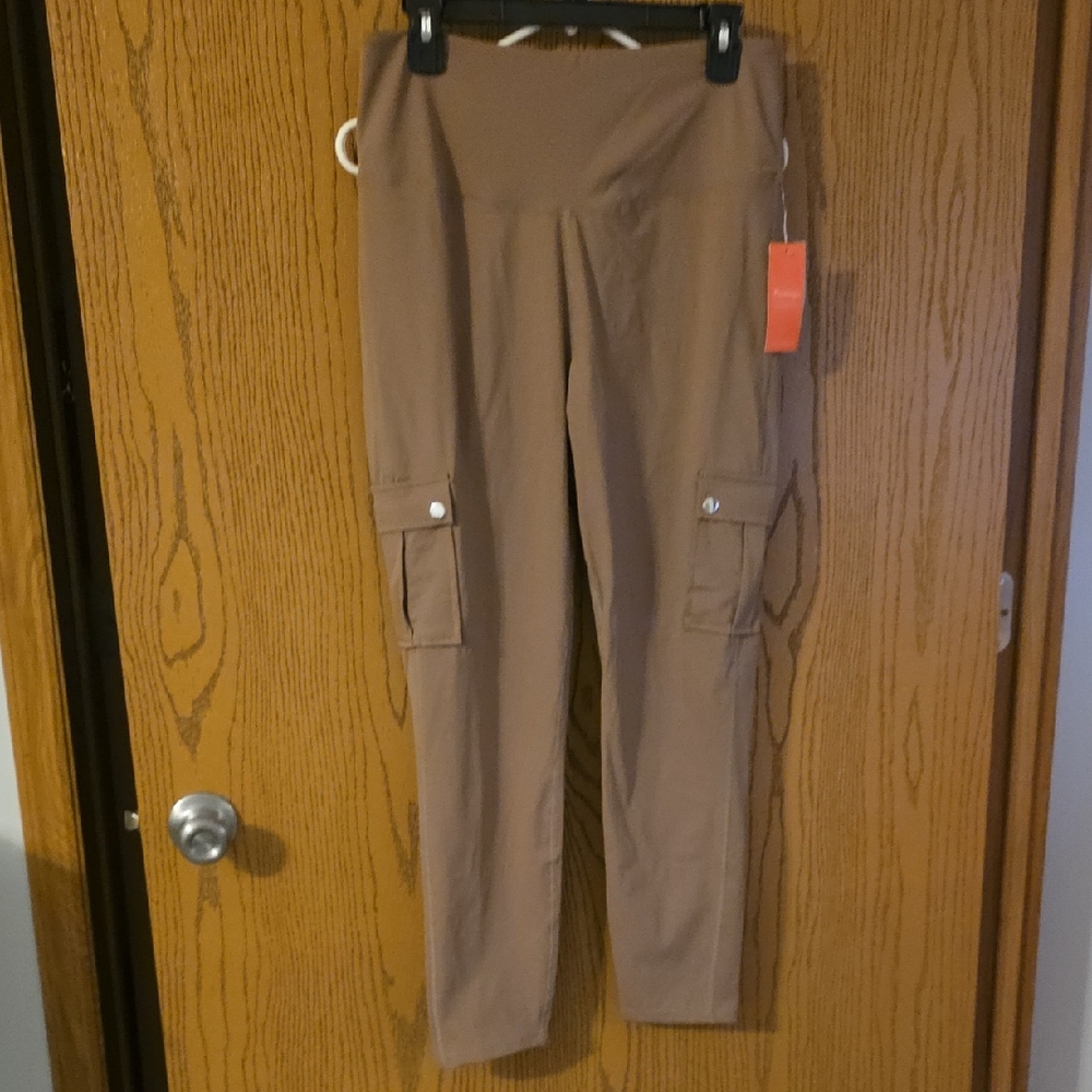 Flamingo Women's Tan Athletic Cargo Pants Waist 16, Inseam 27